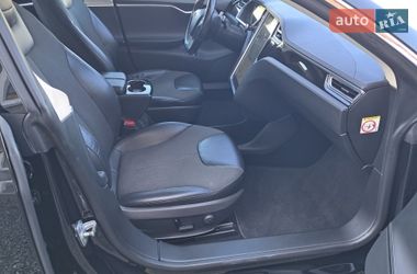 Лифтбек Tesla Model S 2014 в Радехове
