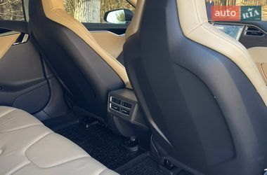 Лифтбек Tesla Model S 2014 в Черновцах