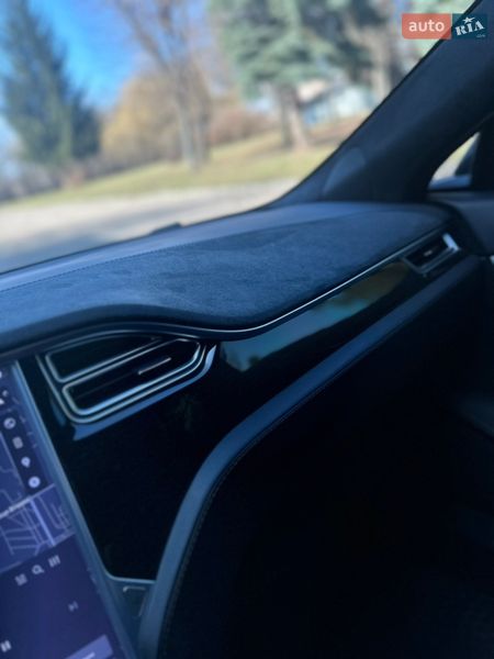Ліфтбек Tesla Model S 2016 в Житомирі фото 16 Ліфтбек Tesla Model S 2016 в Житомирі