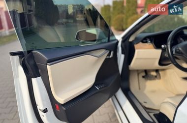 Лифтбек Tesla Model S 2018 в Черновцах