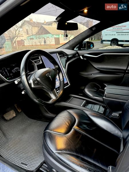 Лифтбек Tesla Model S 2015 в Харькове фото 10 Лифтбек Tesla Model S 2015 в Харькове