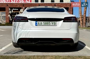 Лифтбек Tesla Model S 2023 в Киеве