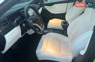 Лифтбек Tesla Model S 2017 в Тернополе