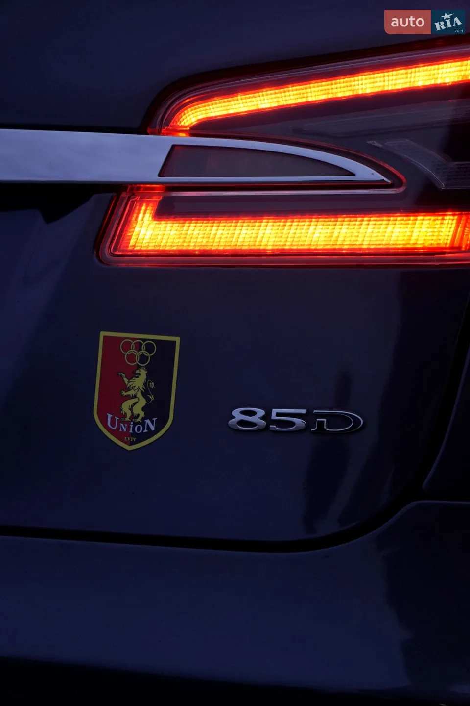 2015 Tesla Model S - мініатюра 10