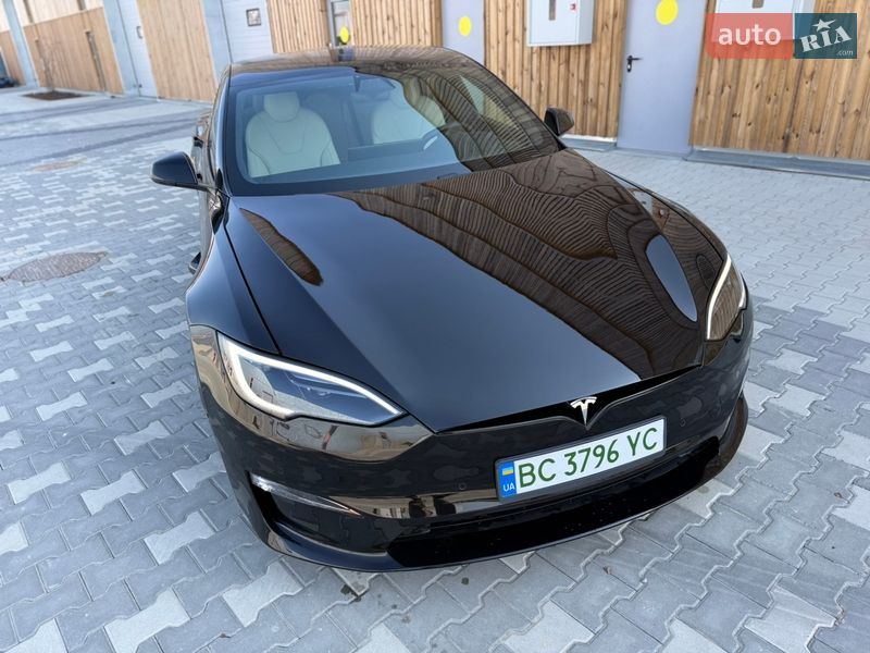 Ліфтбек Tesla Model S 2021 в Львові