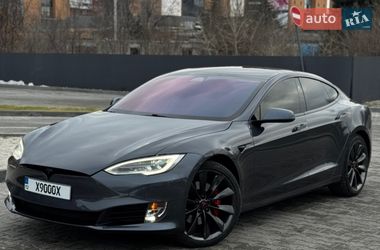 Ліфтбек Tesla Model S 2019 в Дніпрі