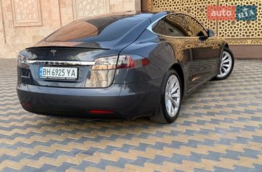 Ліфтбек Tesla Model S 2017 в Одесі фото 36 Ліфтбек Tesla Model S 2017 в Одесі