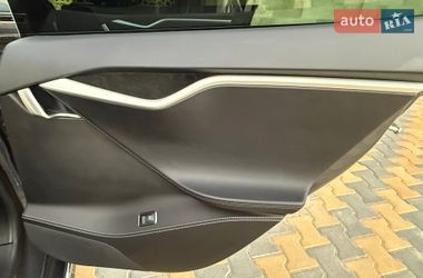 Ліфтбек Tesla Model S 2017 в Одесі фото 66 Ліфтбек Tesla Model S 2017 в Одесі