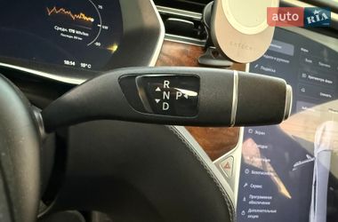 Ліфтбек Tesla Model S 2017 в Одесі фото 71 Ліфтбек Tesla Model S 2017 в Одесі