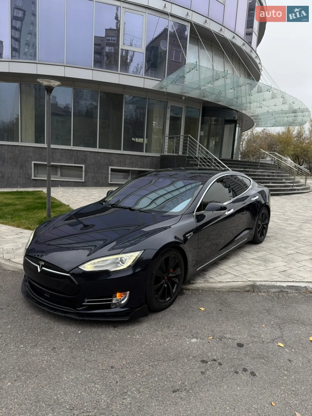 2014 Tesla Model S - мініатюра 4
