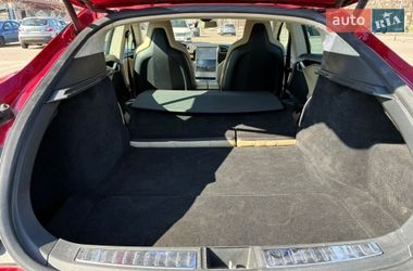 Лифтбек Tesla Model S 2015 в Киеве