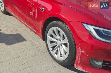 Ліфтбек Tesla Model S 2017 в Києві