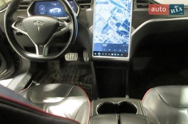 Лифтбек Tesla Model S 2014 в Виннице