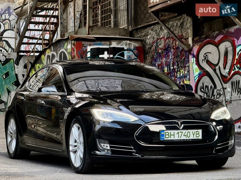 Лифтбек Tesla Model S 2014 в Одессе фото 5 Лифтбек Tesla Model S 2014 в Одессе