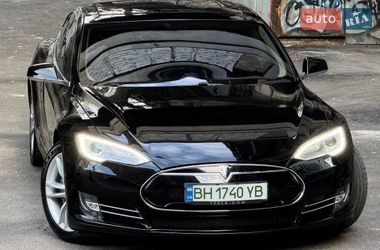 Ліфтбек Tesla Model S 2014 в Одесі