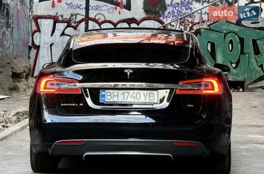 Ліфтбек Tesla Model S 2014 в Одесі