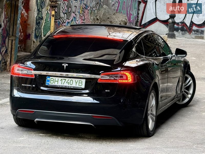 Лифтбек Tesla Model S 2014 в Одессе фото 39 Лифтбек Tesla Model S 2014 в Одессе