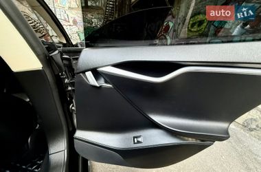 Ліфтбек Tesla Model S 2014 в Одесі