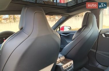 Лифтбек Tesla Model S 2017 в Киеве