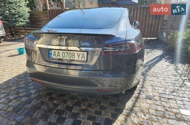 Лифтбек Tesla Model S 2016 в Киеве