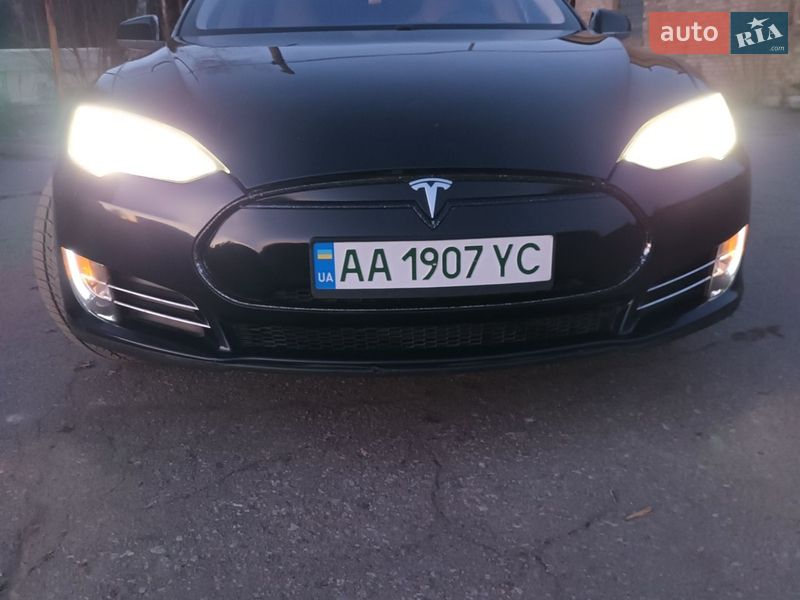 Tesla Model S 2013 Tesla Model S 2013