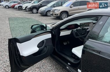Ліфтбек Tesla Model S 2022 в Черкасах