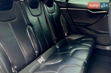 Ліфтбек Tesla Model S 2015 в Миколаєві