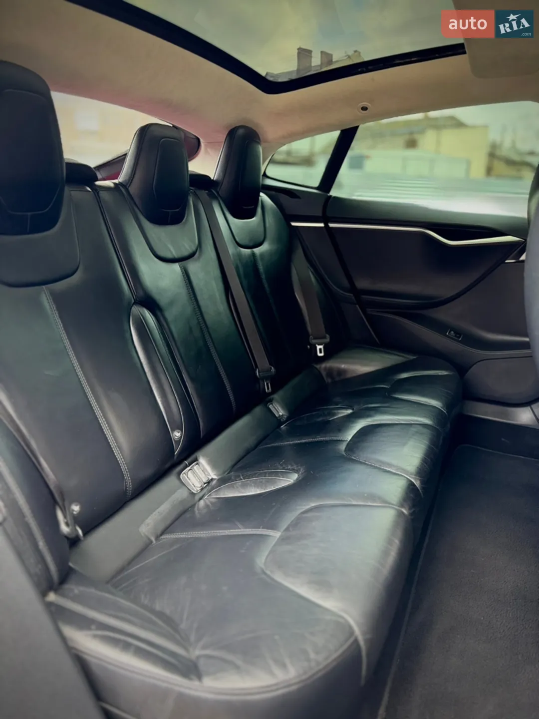 2015 Tesla Model S - мініатюра 15