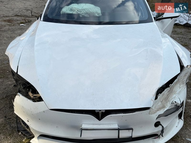 Лифтбек Tesla Model S 2022 в Житомире