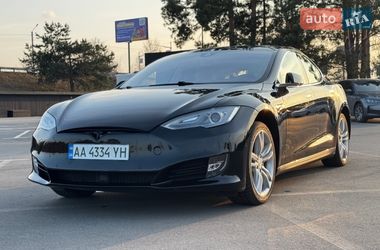 Ліфтбек Tesla Model S 2014 в Києві
