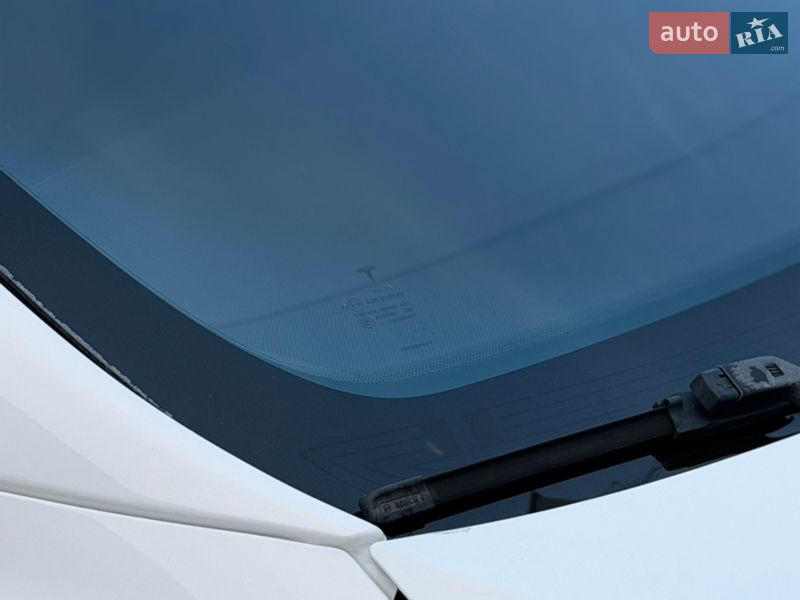 Лифтбек Tesla Model S 2016 в Тернополе