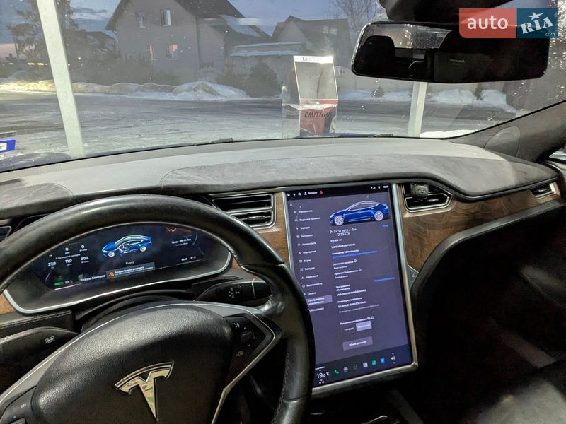 Лифтбек Tesla Model S 2016 в Луцке фото 15 Лифтбек Tesla Model S 2016 в Луцке