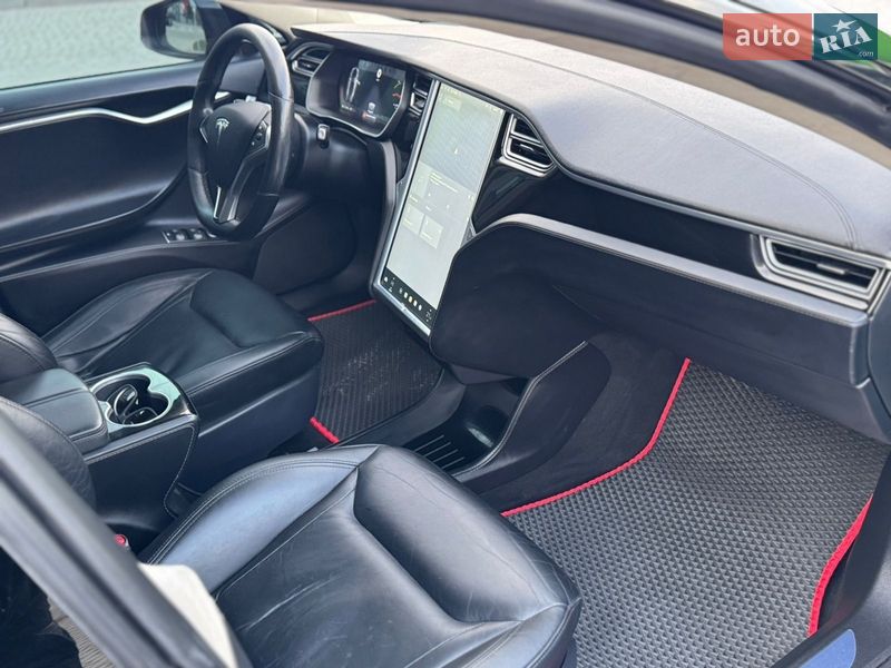 Лифтбек Tesla Model S 2015 в Львове фото 48 Лифтбек Tesla Model S 2015 в Львове