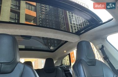 Ліфтбек Tesla Model S 2016 в Києві