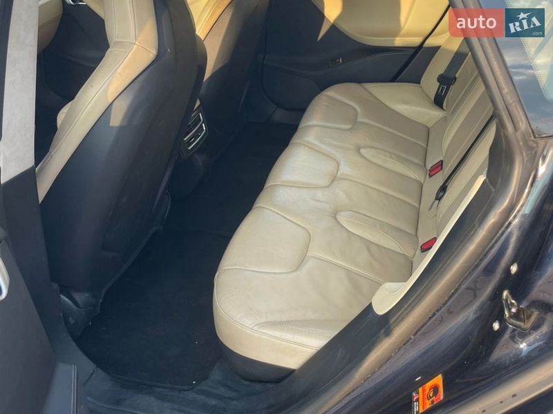 Лифтбек Tesla Model S 2014 в Киеве фото 9 Лифтбек Tesla Model S 2014 в Киеве