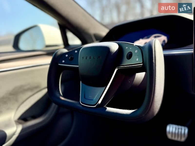 Лифтбек Tesla Model S 2022 в Виннице