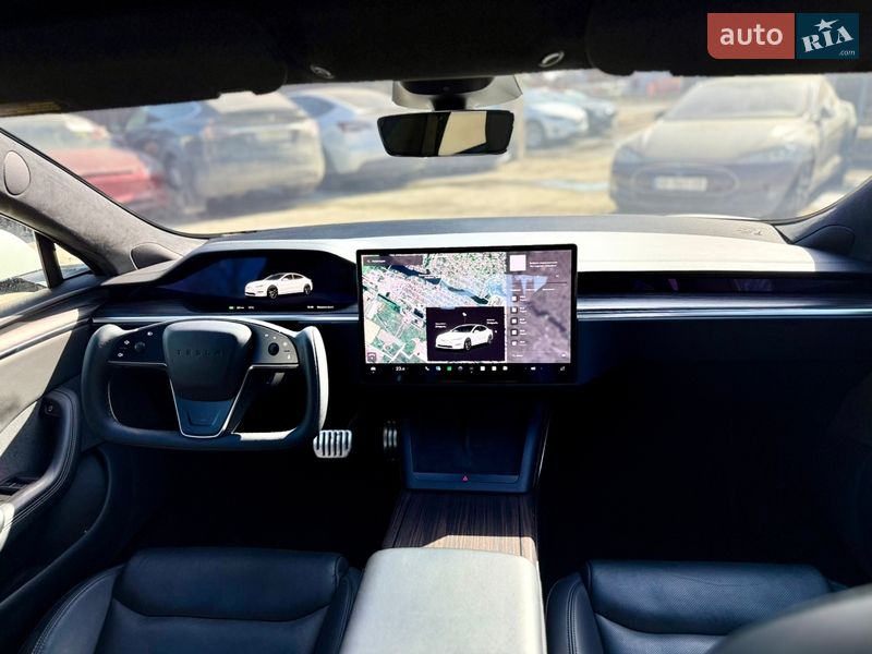 Лифтбек Tesla Model S 2022 в Виннице