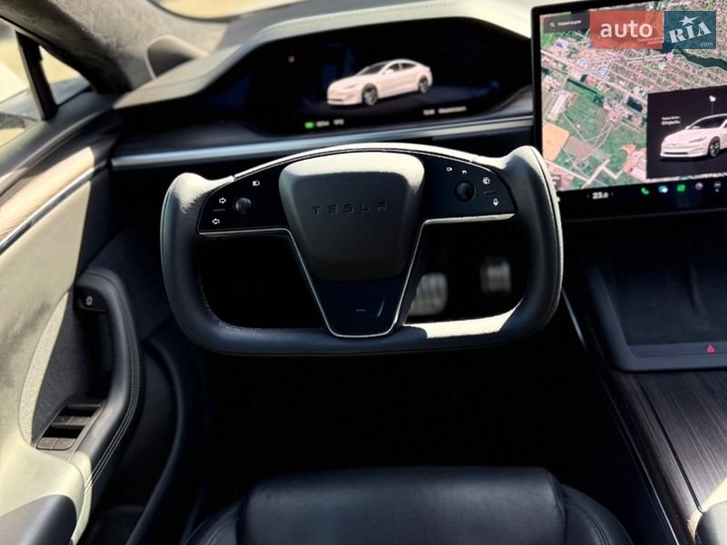 Лифтбек Tesla Model S 2022 в Виннице