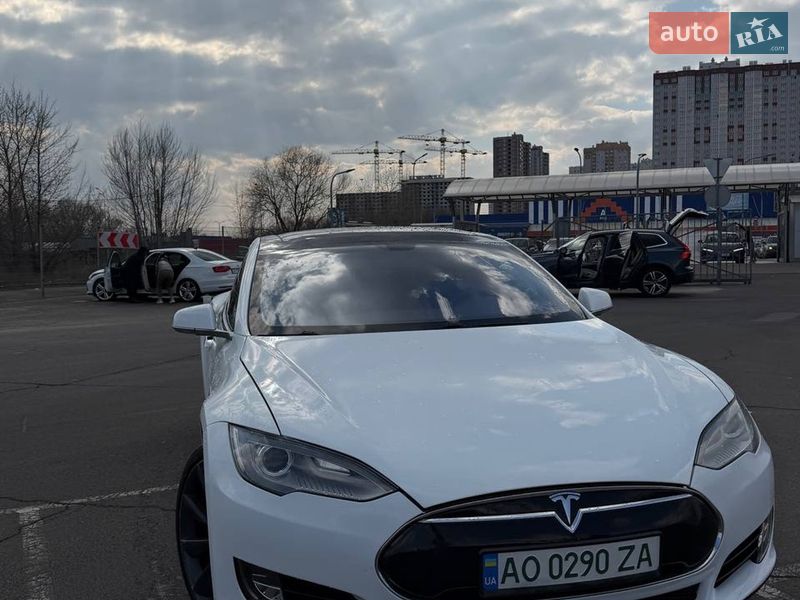 Tesla Model S 2013 Tesla Model S 2013