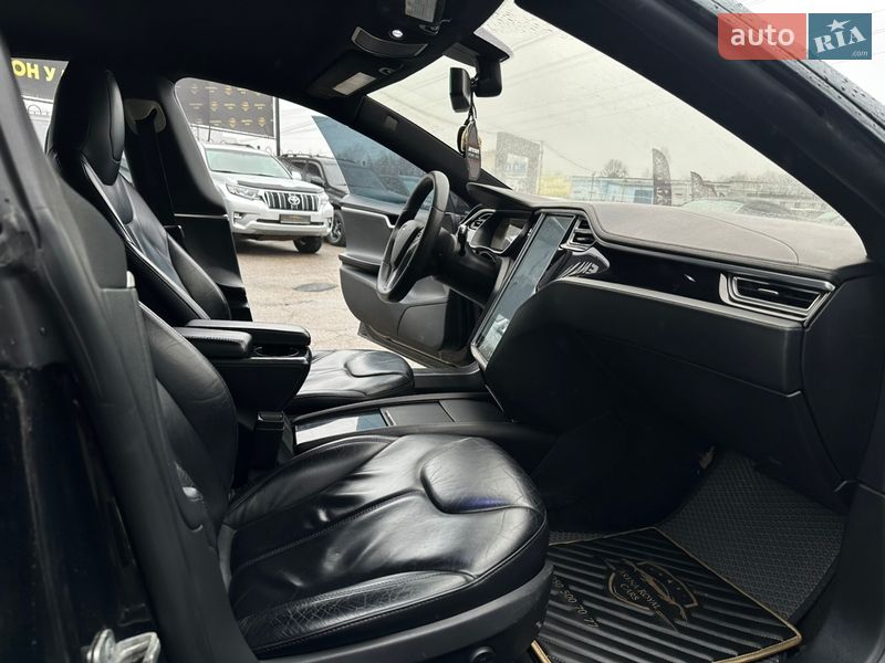 Лифтбек Tesla Model S 2014 в Харькове фото 22 Лифтбек Tesla Model S 2014 в Харькове