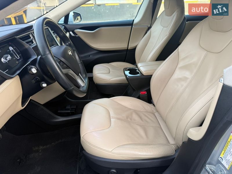 Ліфтбек Tesla Model S 2014 в Рівному фото 34 Ліфтбек Tesla Model S 2014 в Рівному