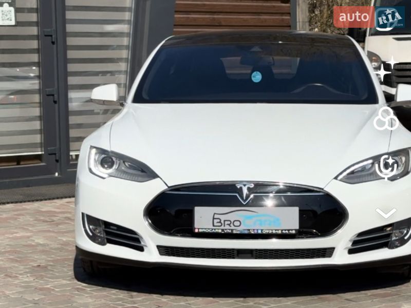 Лифтбек Tesla Model S 2015 в Виннице фото 11 Лифтбек Tesla Model S 2015 в Виннице
