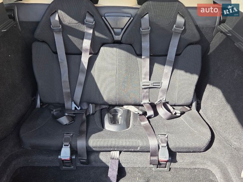 Лифтбек Tesla Model S 2015 в Киеве фото 3 Лифтбек Tesla Model S 2015 в Киеве