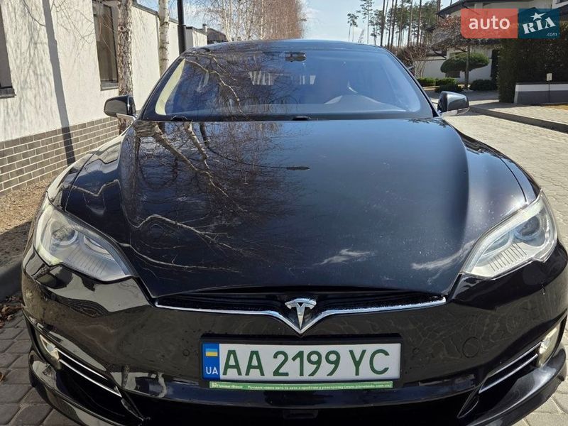Лифтбек Tesla Model S 2015 в Киеве фото 7 Лифтбек Tesla Model S 2015 в Киеве