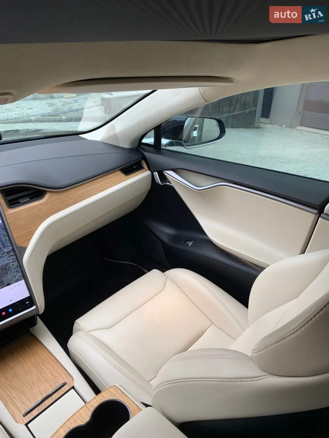 2019 Tesla Model S - мініатюра 8