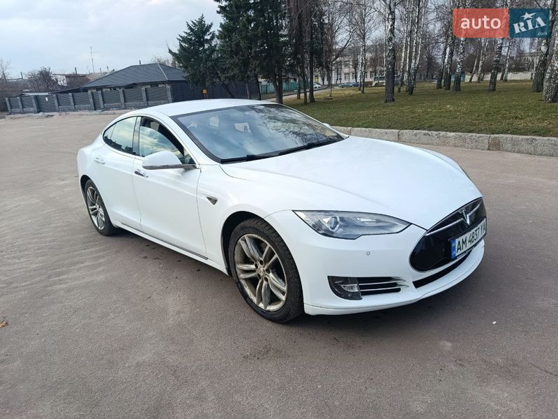 Tesla Model S 2014 Tesla Model S 2014