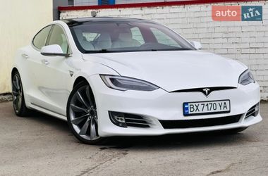 Ліфтбек Tesla Model S 2019 в Києві