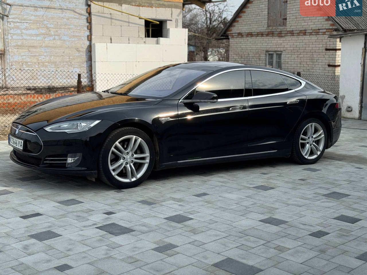 2015 Tesla Model S - мініатюра 39