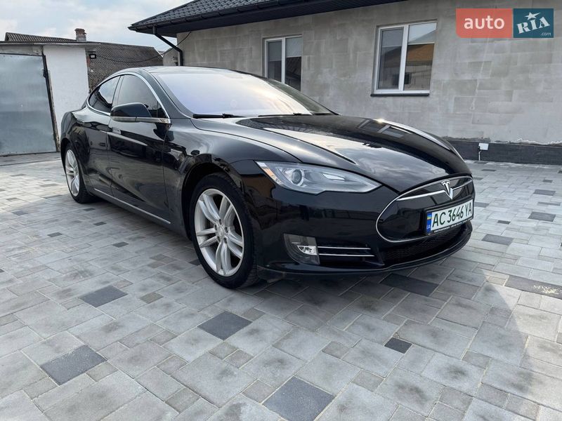 Лифтбек Tesla Model S 2014 в Владимире