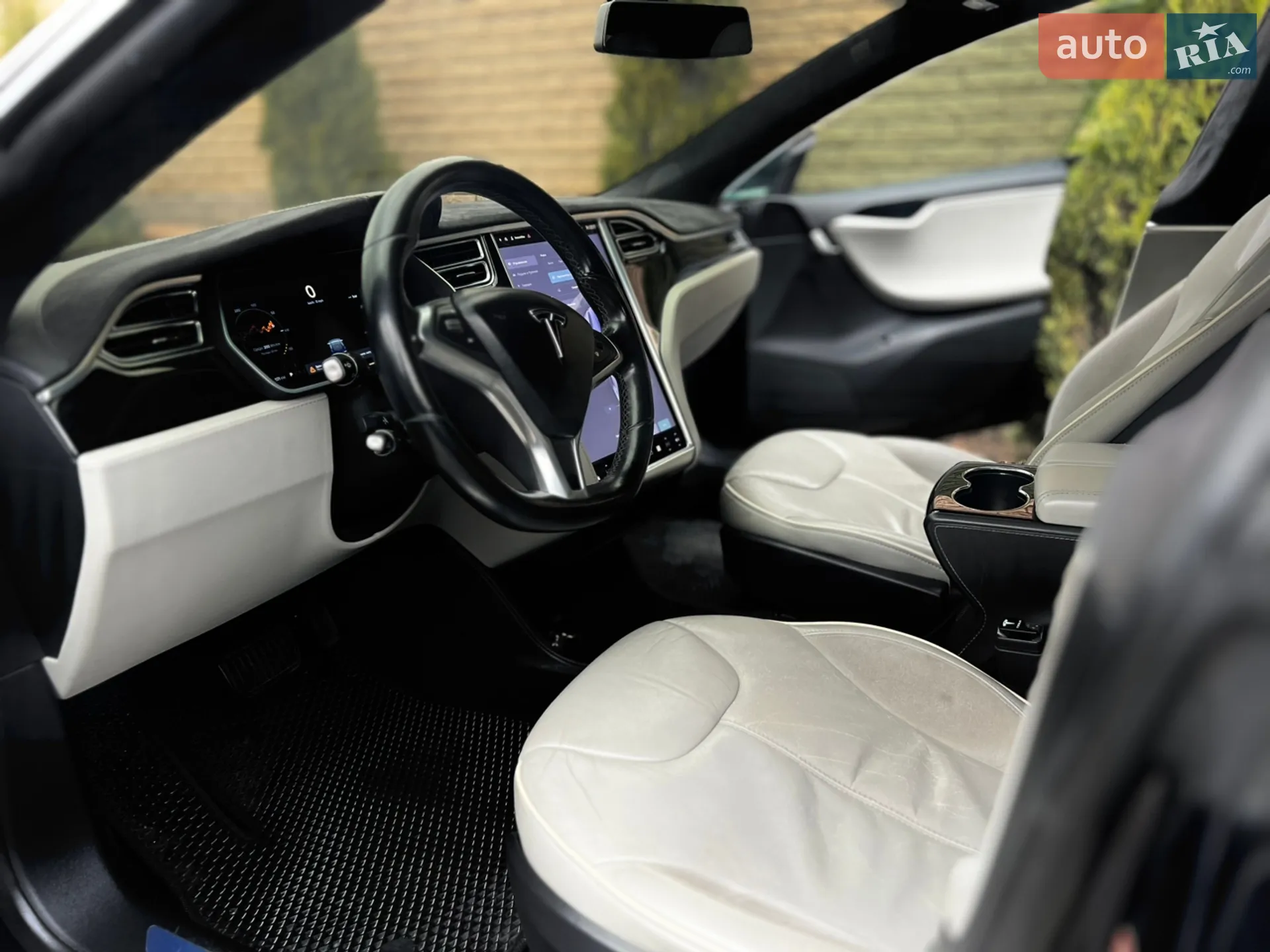2014 Tesla Model S - мініатюра 6
